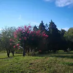 La Closerie Des Cèdres Hébergement de vacances *