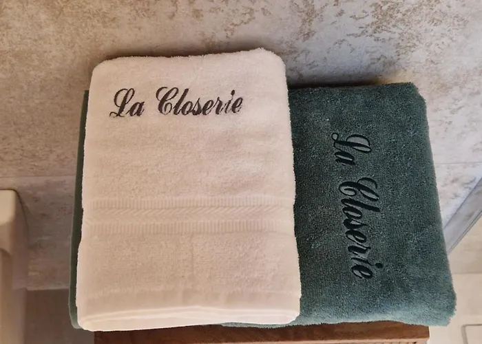 別荘 La Closerie Des Cedres *